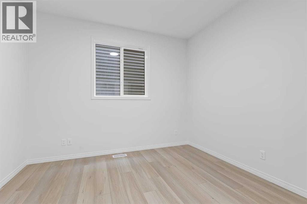 138 Corner Glen Square NE — photo 18