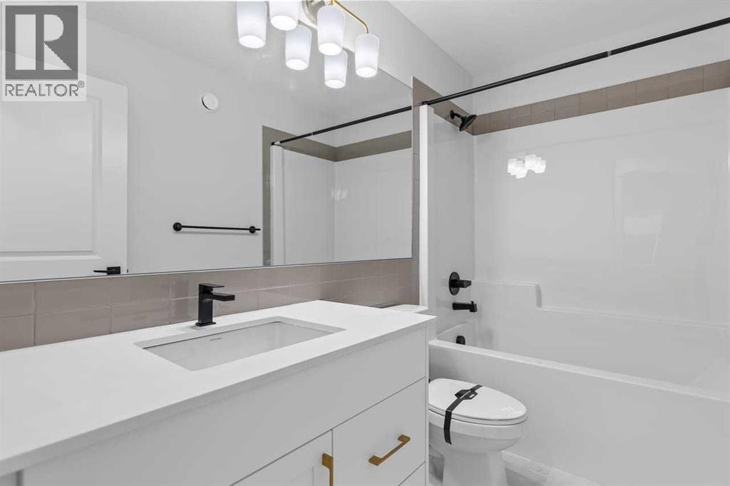 138 Corner Glen Square NE — photo 37