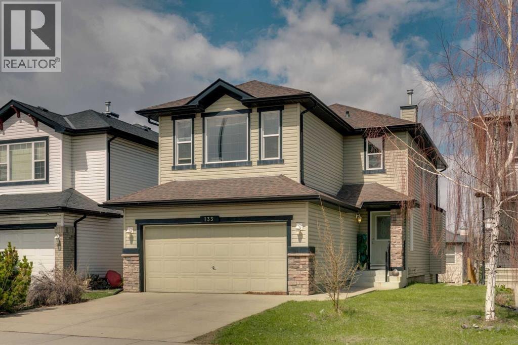 133 Everwoods Close SW — photo 1