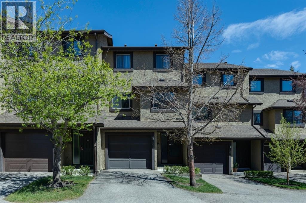 22 Glamis Gardens SW — photo 1