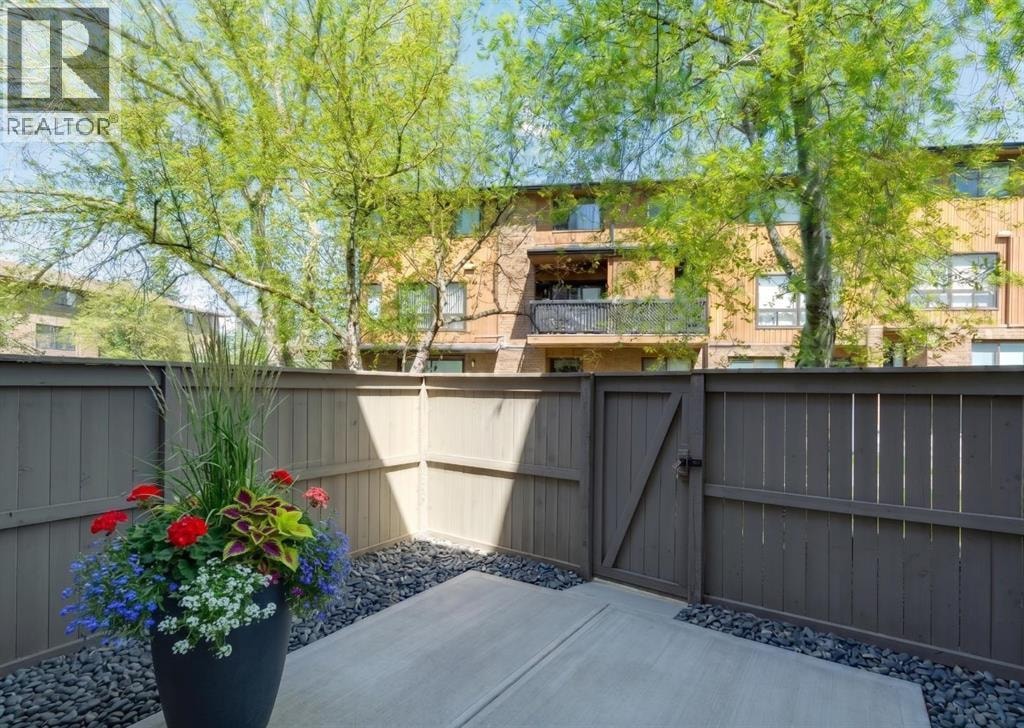 22 Glamis Gardens SW — photo 31