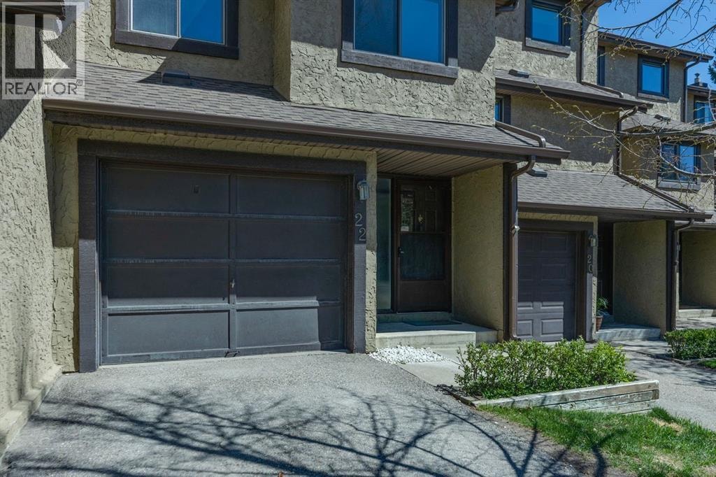 22 Glamis Gardens SW — photo 2