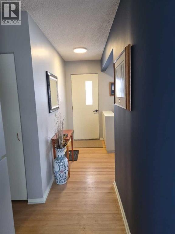 126 Springwood Drive SW — photo 4