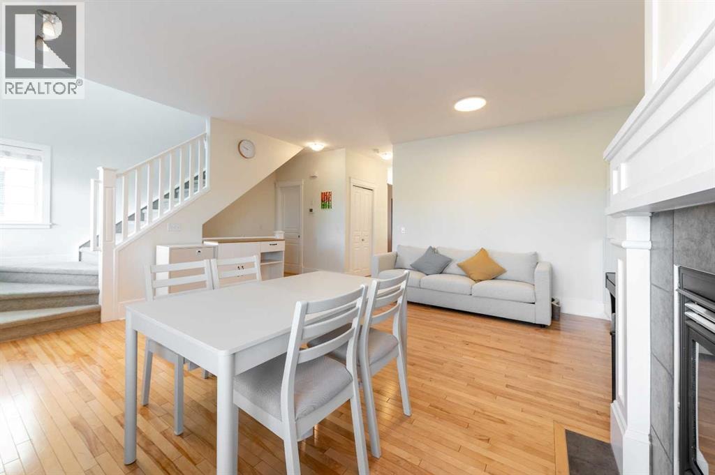 1024 Wentworth Rise SW — photo 3