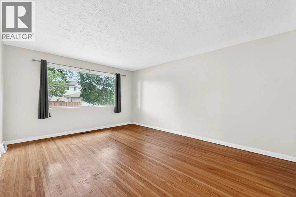 A,B, 319 37 Street SW — photo 38