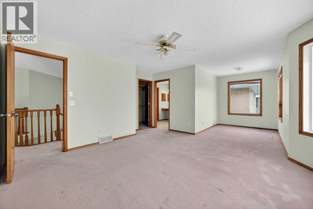 90 Hawkmount Green NW — photo 23