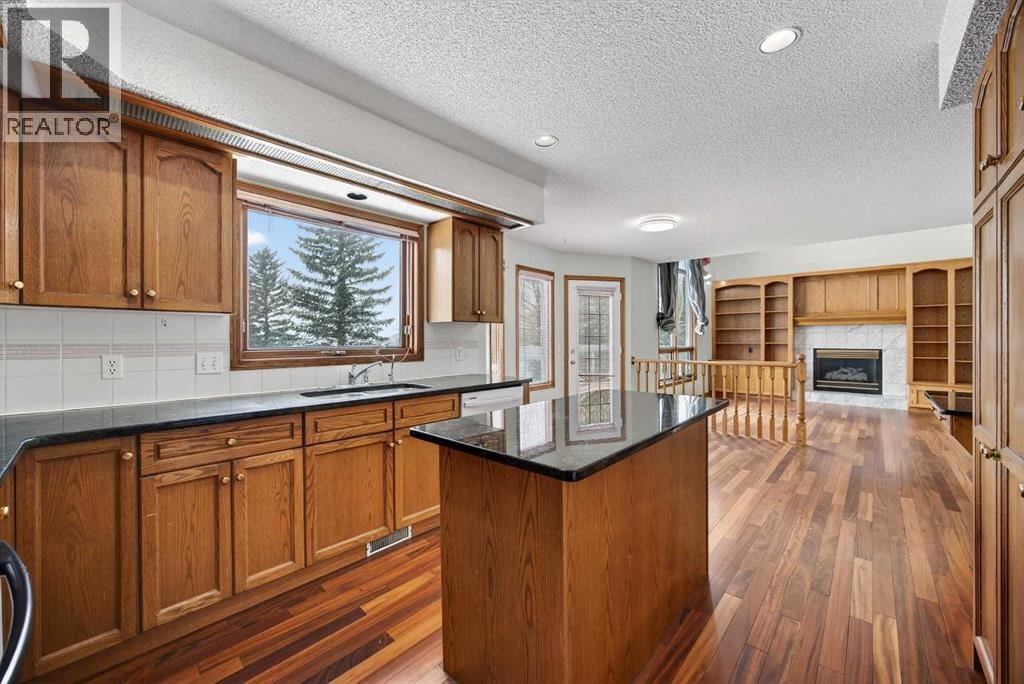 90 Hawkmount Green NW — photo 9