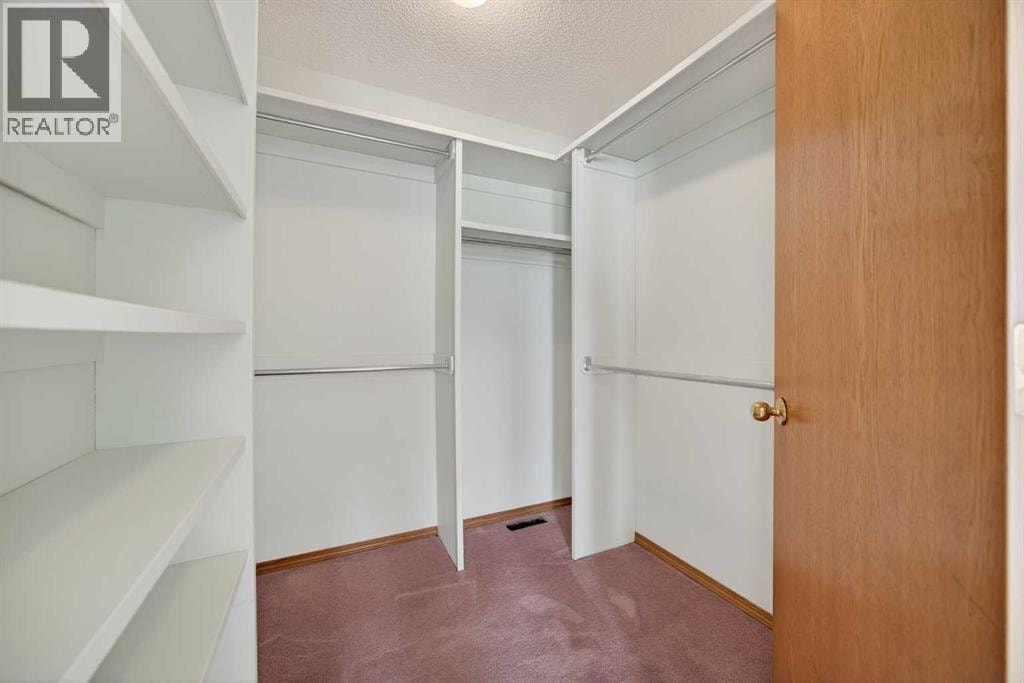 90 Hawkmount Green NW — photo 27