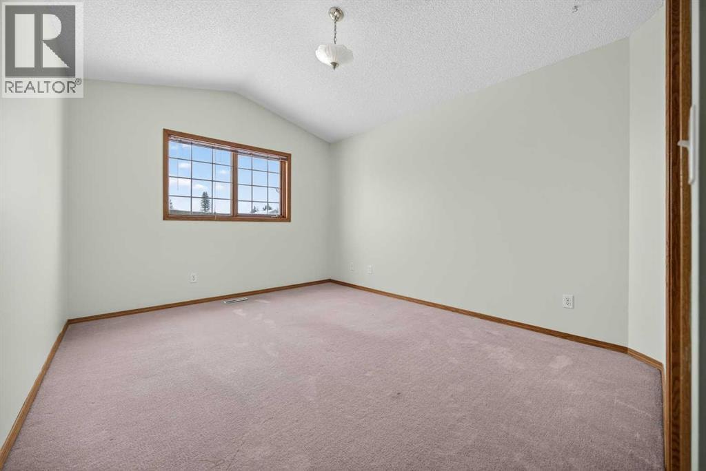 90 Hawkmount Green NW — photo 28