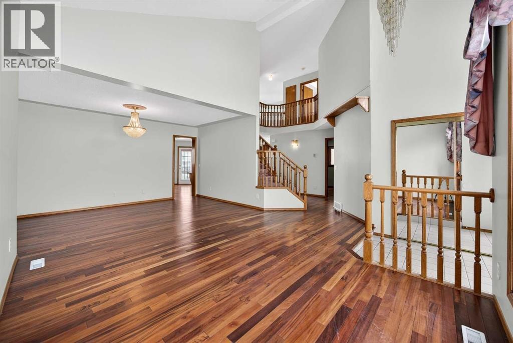 90 Hawkmount Green NW — photo 5