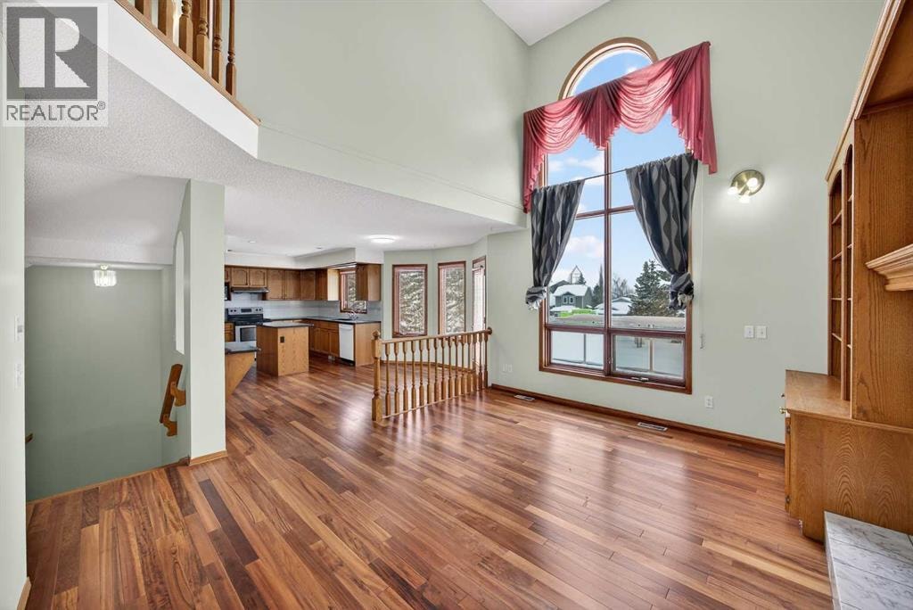 90 Hawkmount Green NW — photo 13
