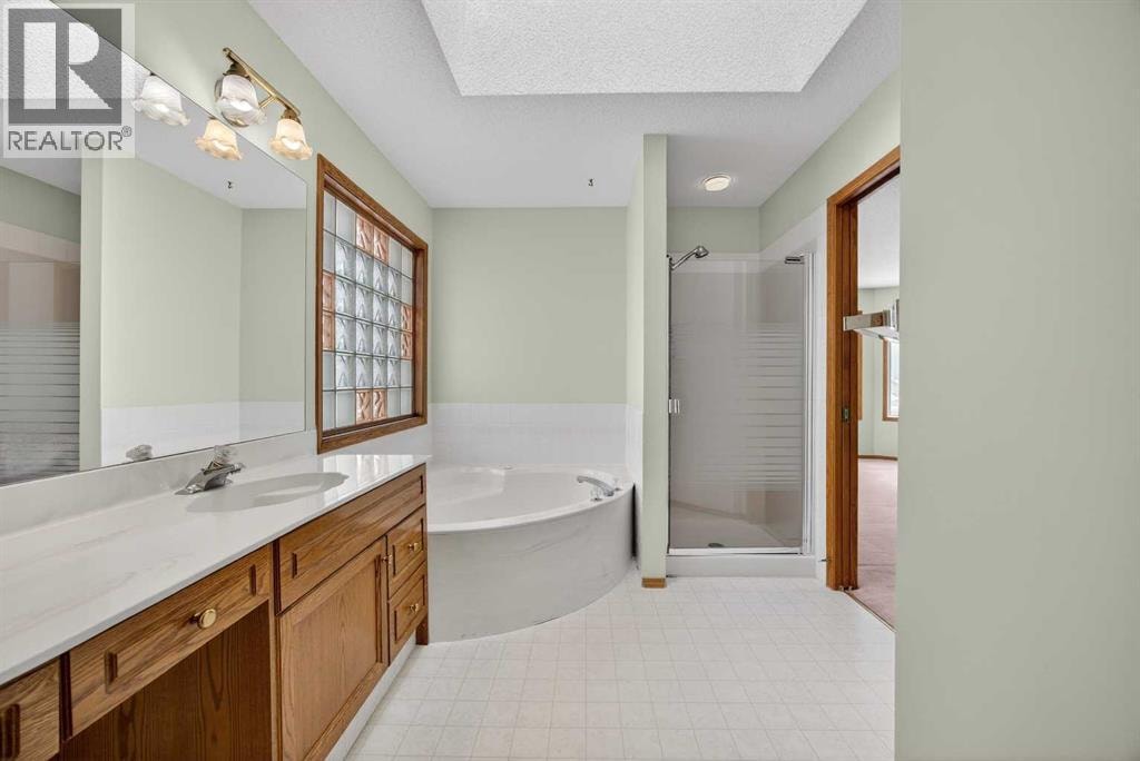 90 Hawkmount Green NW — photo 26