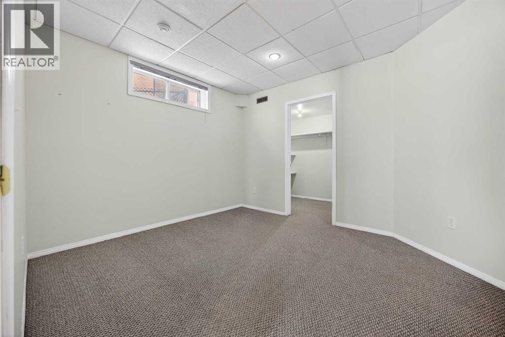 90 Hawkmount Green NW — photo 37
