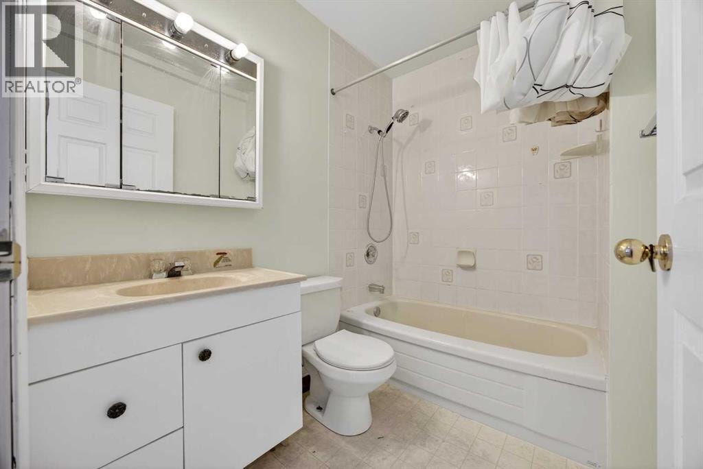 90 Hawkmount Green NW — photo 36