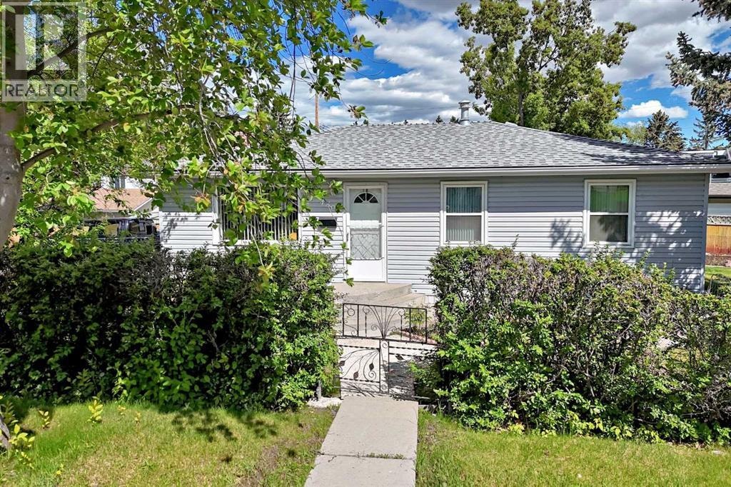 4803 Montana Crescent NW — photo 3