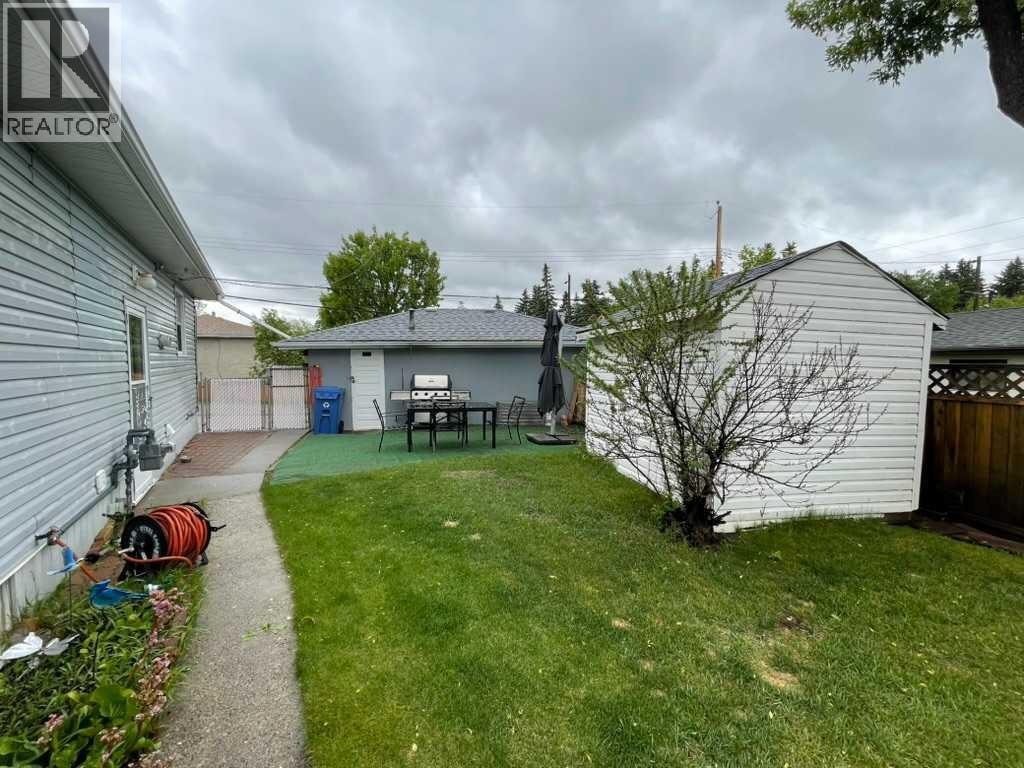 4803 Montana Crescent NW — photo 29