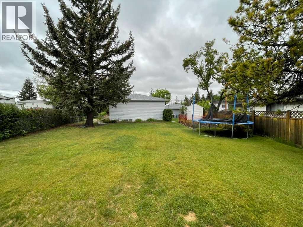 4803 Montana Crescent NW — photo 31
