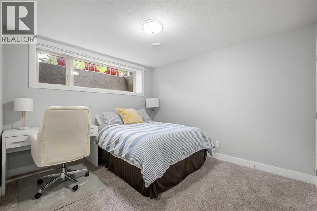 529 30 Avenue NW — photo 32
