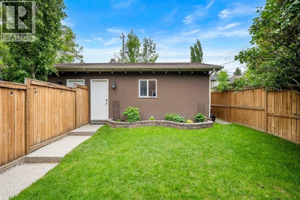 529 30 Avenue NW — photo 36