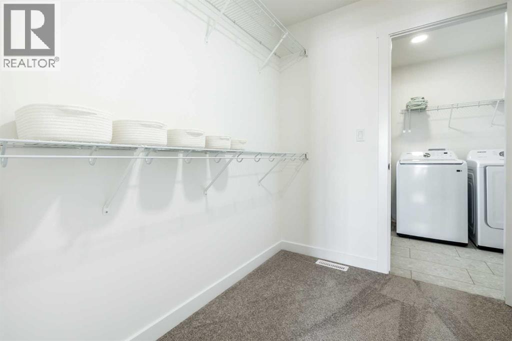 500 Savanna Crescent NE — photo 22