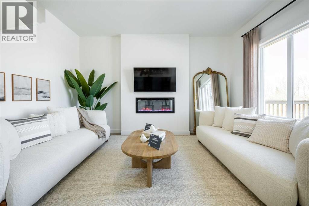 500 Savanna Crescent NE — photo 11