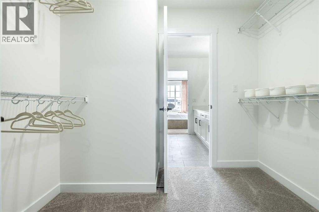 500 Savanna Crescent NE — photo 23