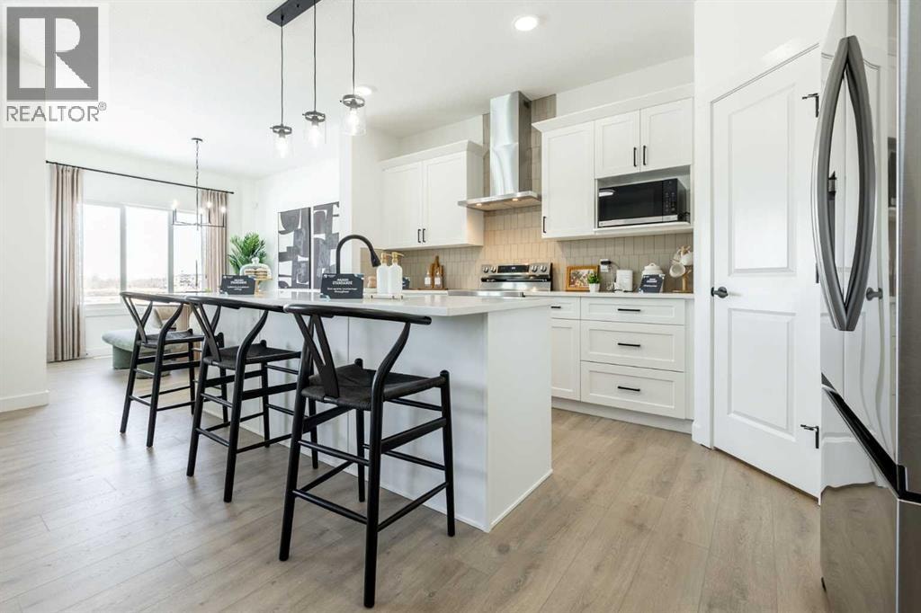 500 Savanna Crescent NE — photo 5