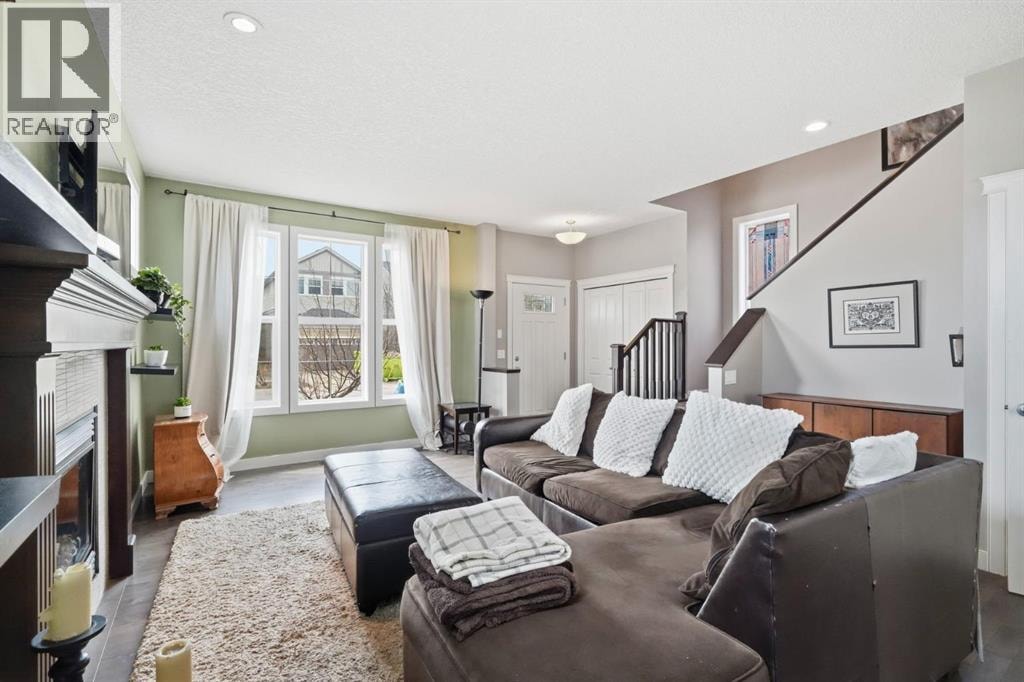 42 Sage Hill Green NW — photo 4