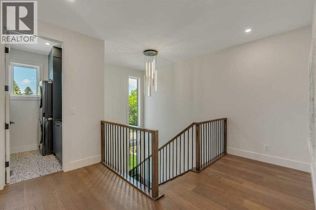 3919 23 Avenue SW — photo 34