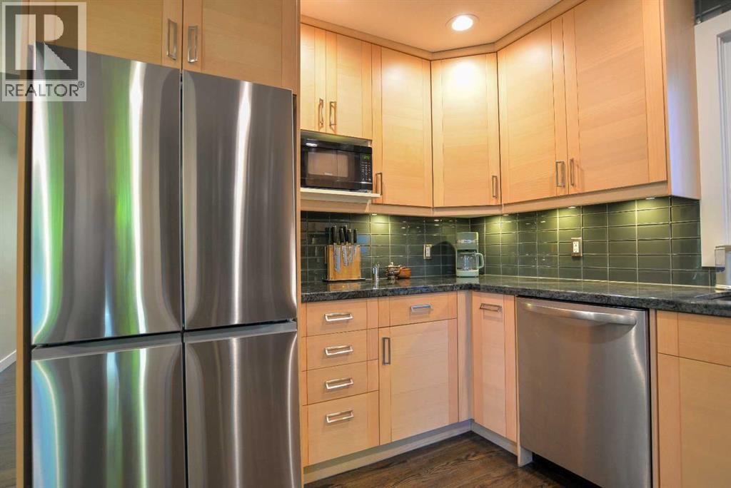 361 Capri Avenue NW — photo 13