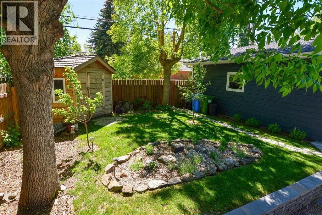 361 Capri Avenue NW — photo 21