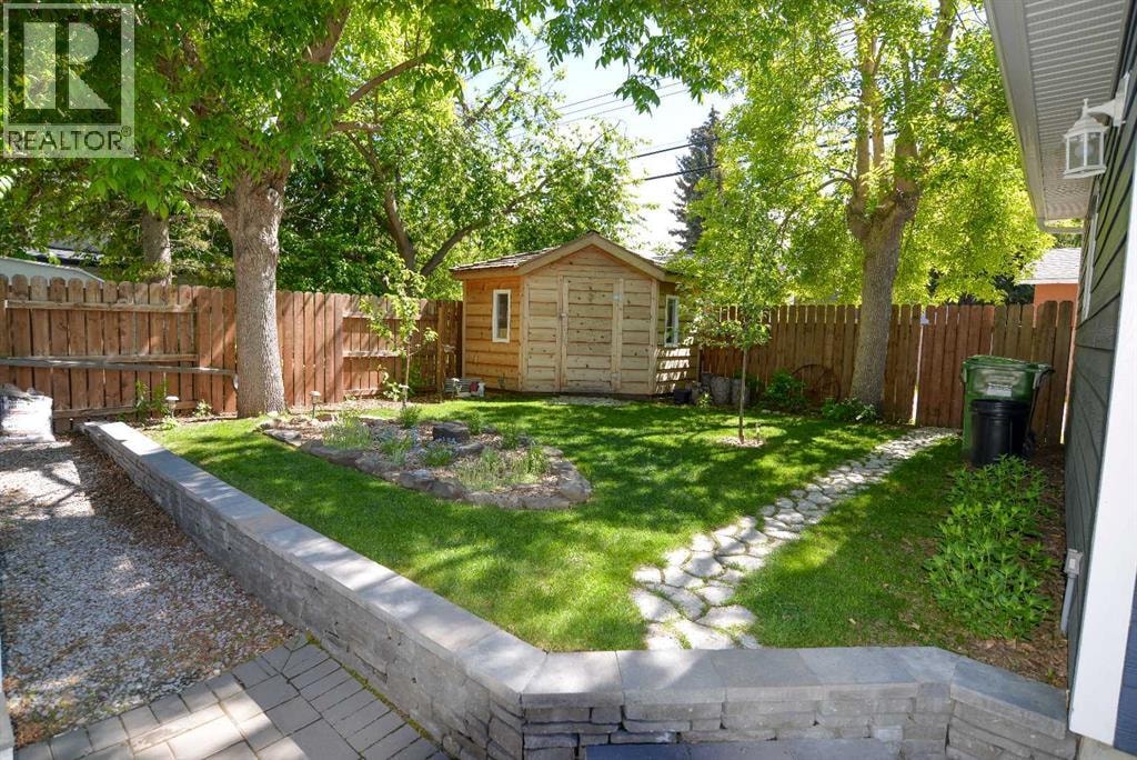 361 Capri Avenue NW — photo 22