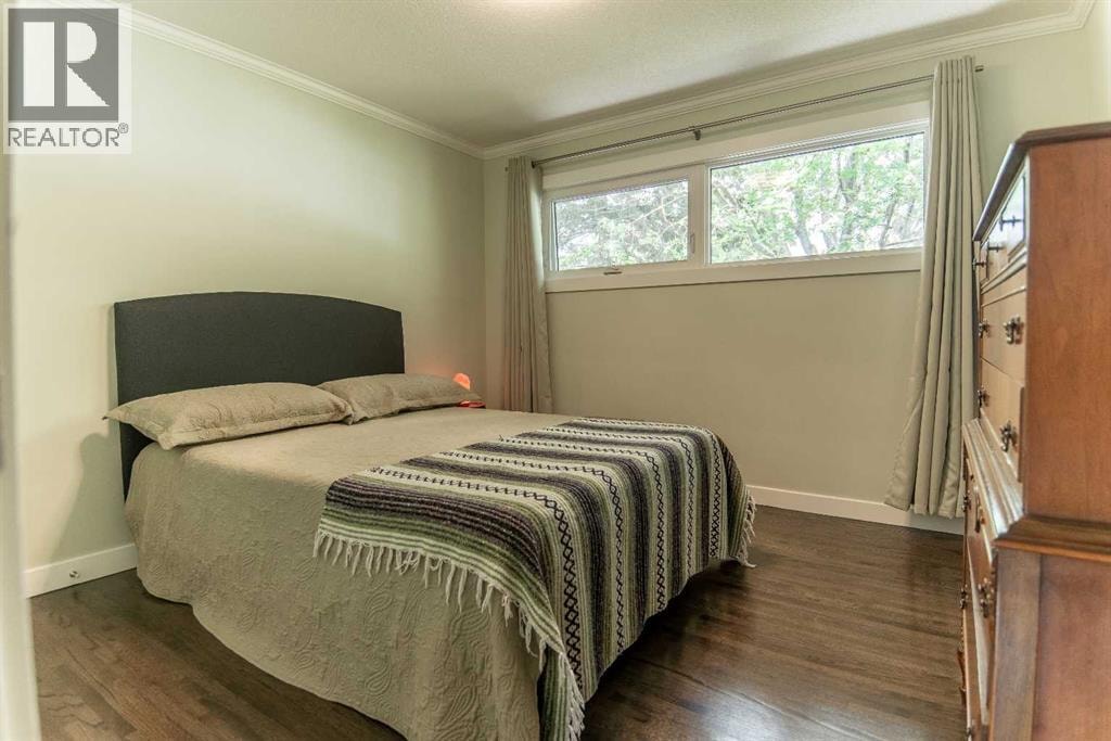 361 Capri Avenue NW — photo 23