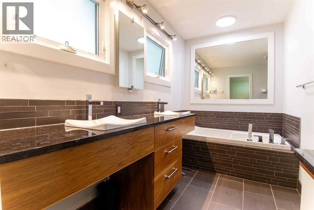 361 Capri Avenue NW — photo 25