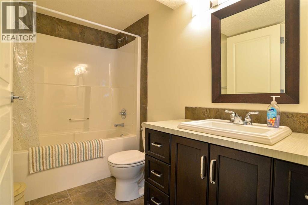 361 Capri Avenue NW — photo 35