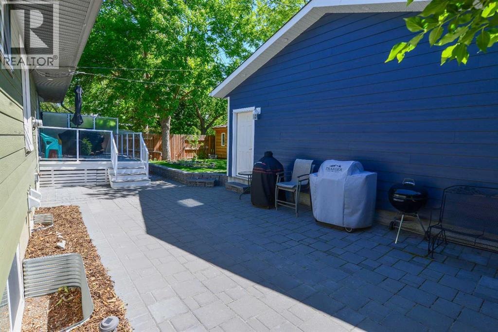 361 Capri Avenue NW — photo 43