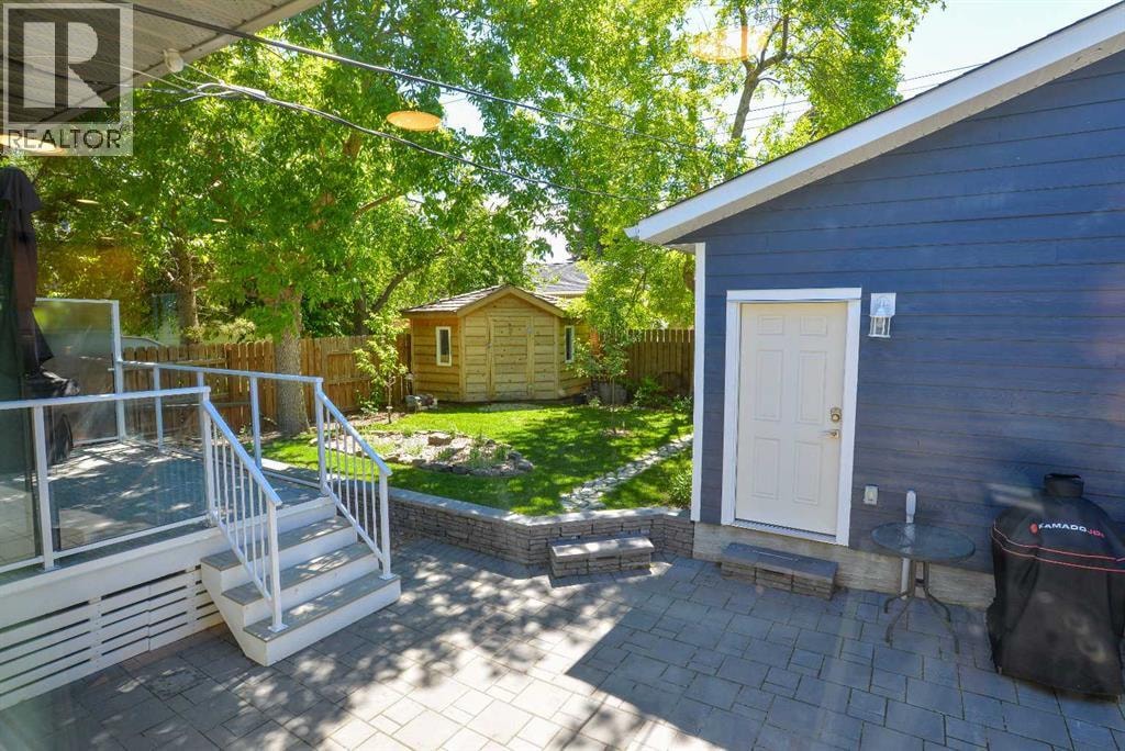 361 Capri Avenue NW — photo 44
