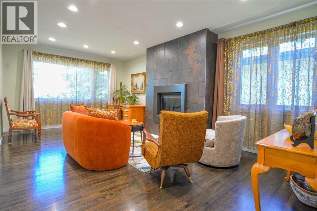361 Capri Avenue NW — photo 5