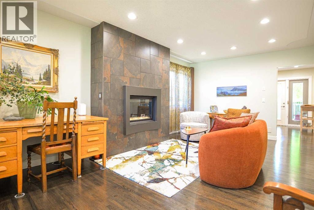 361 Capri Avenue NW — photo 6
