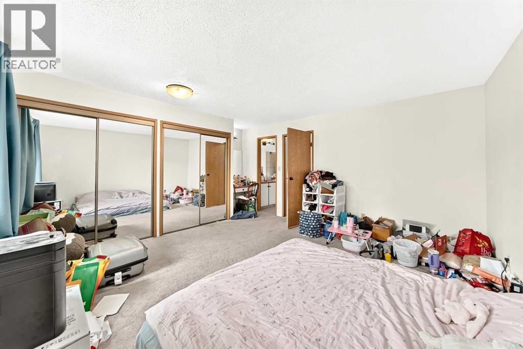 454 20 Avenue NW — photo 21
