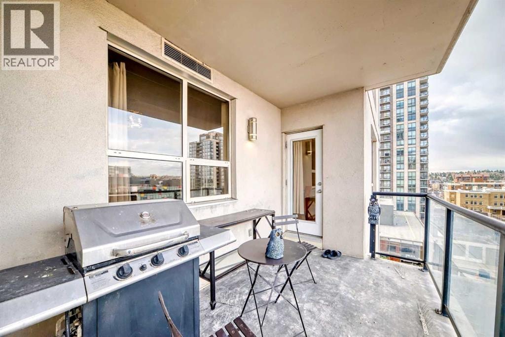 915, 1053 10 Street SW — photo 12