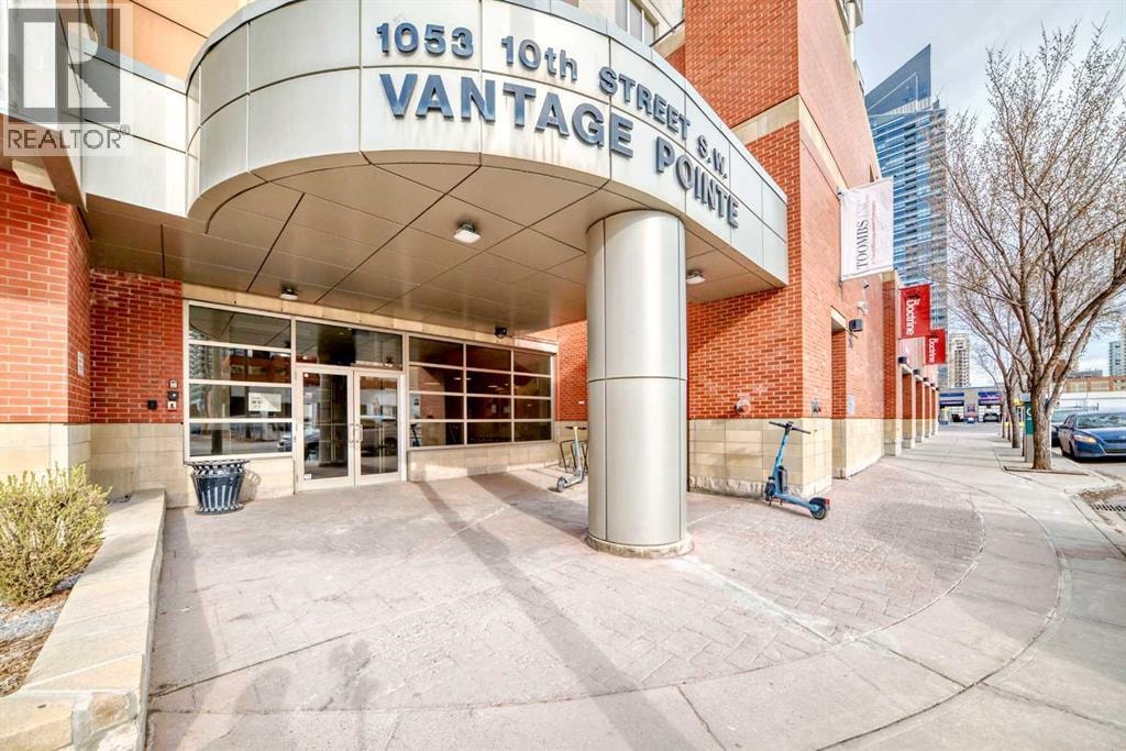 915, 1053 10 Street SW — photo 47