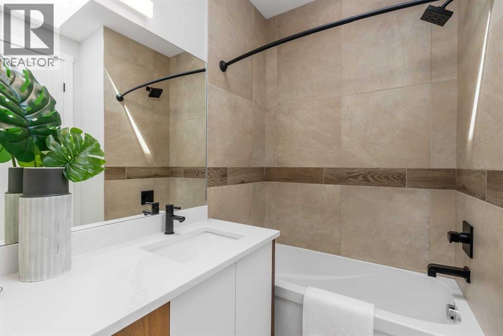 3218 14 Avenue SW — photo 25