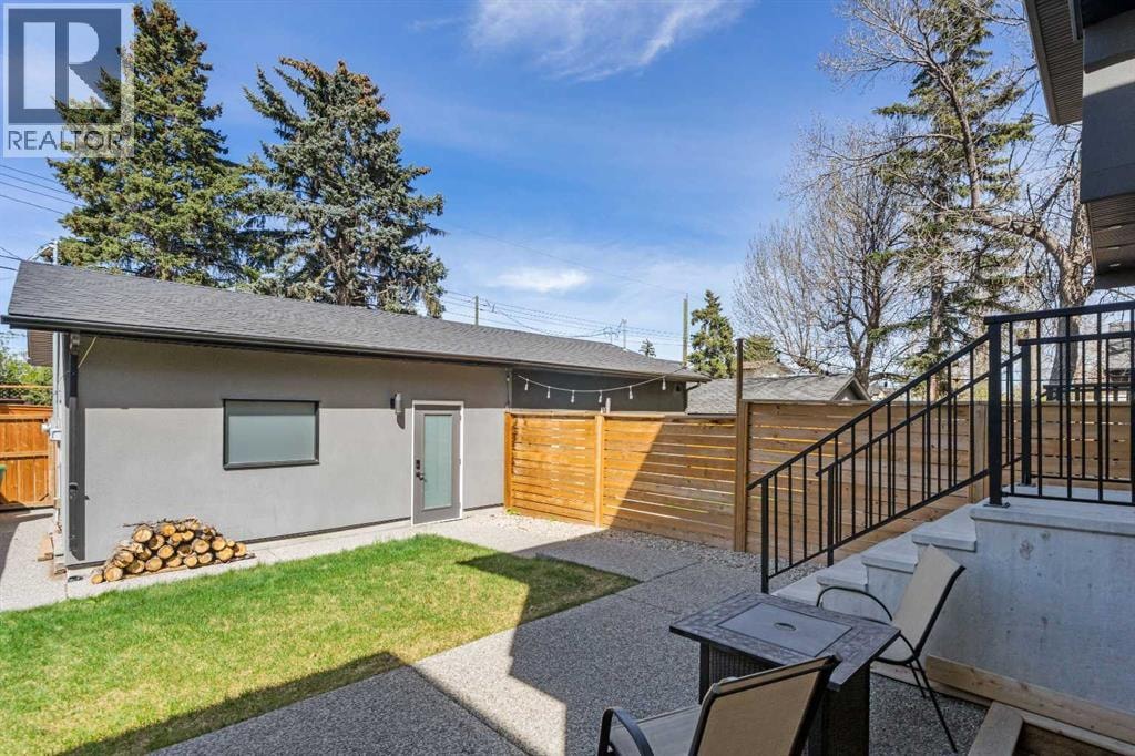 3218 14 Avenue SW — photo 37