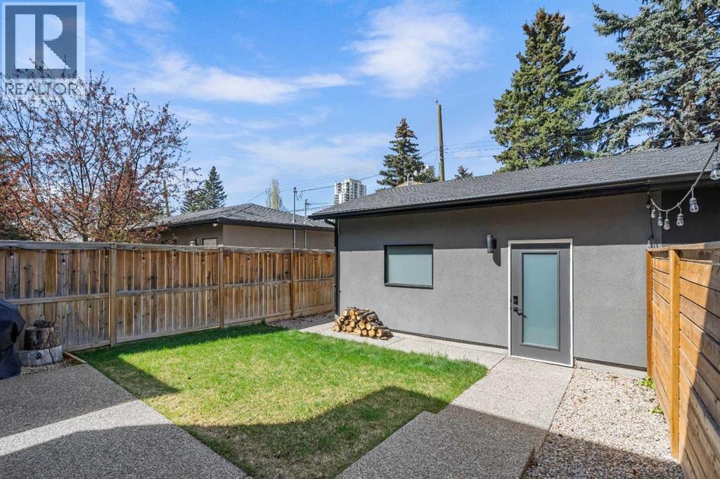 3218 14 Avenue SW — photo 39