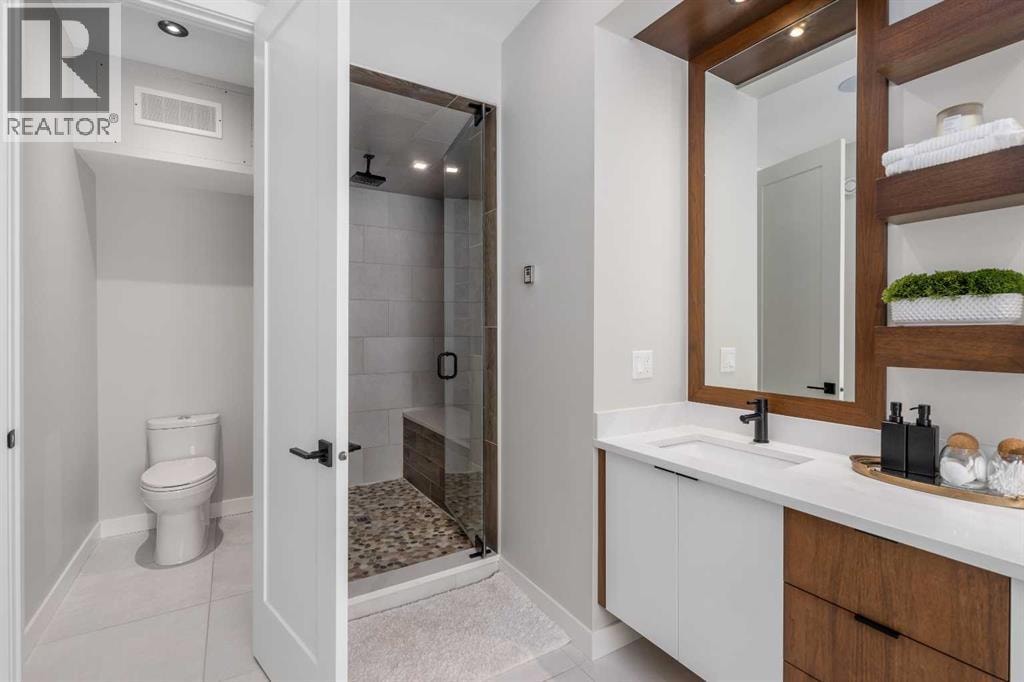 3218 14 Avenue SW — photo 31