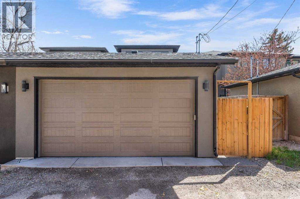 3218 14 Avenue SW — photo 40