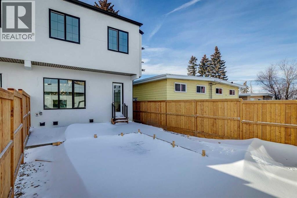 2810 38 Street SW — photo 48