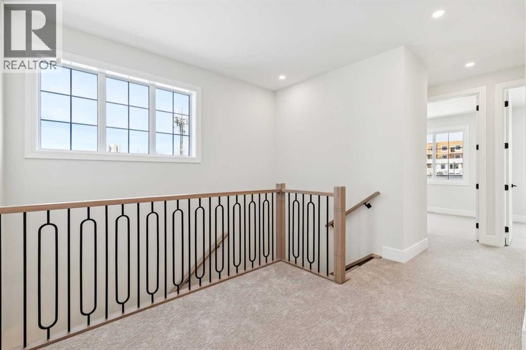2810 38 Street SW — photo 34