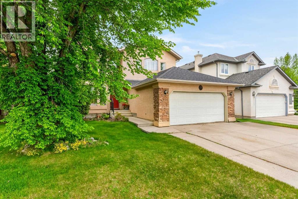 148 Sierra Madre Crescent SW — photo 2